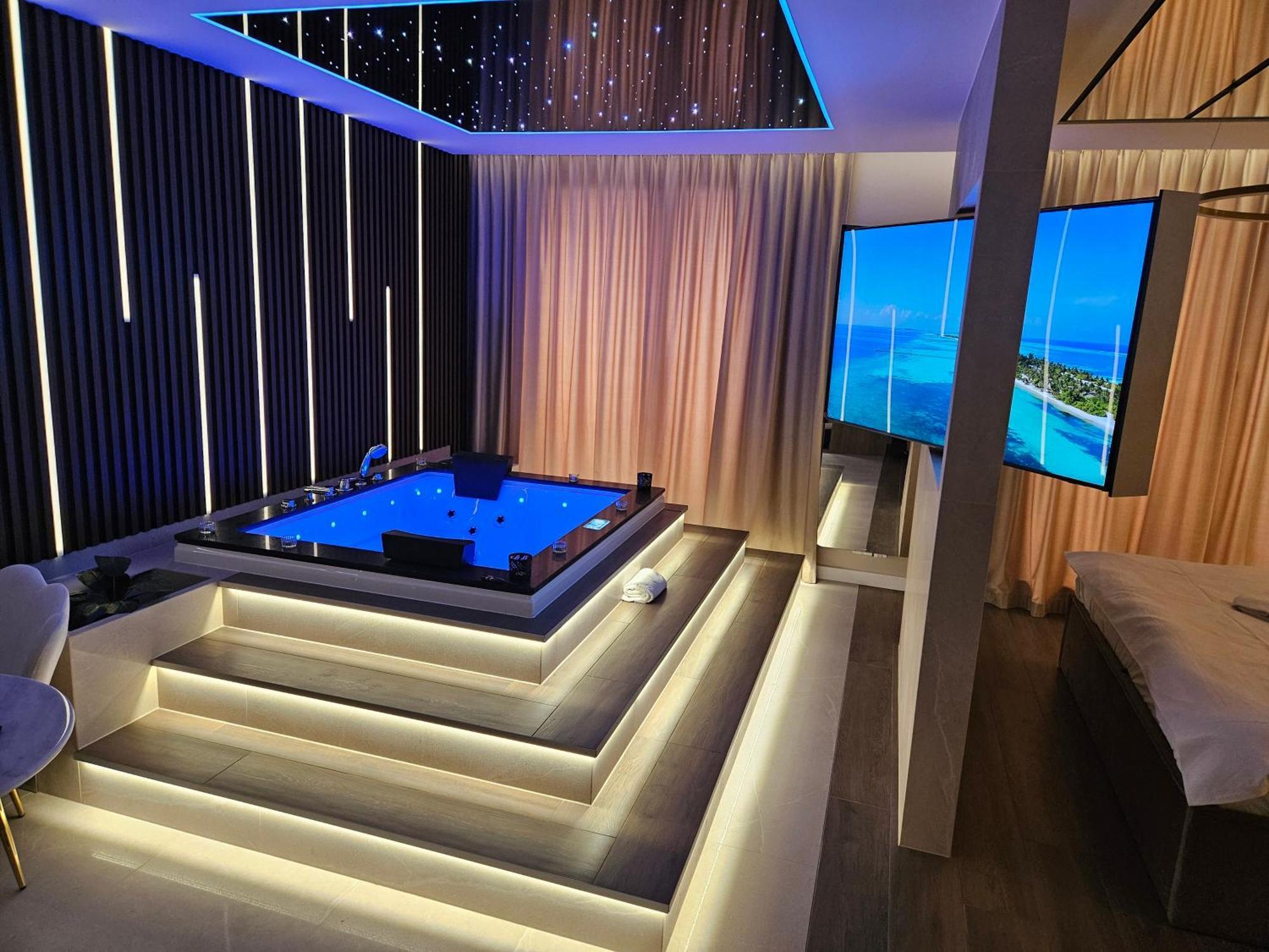 Masarska 8 Vip Apartamenty Jacuzzi Krakow Luaran gambar
