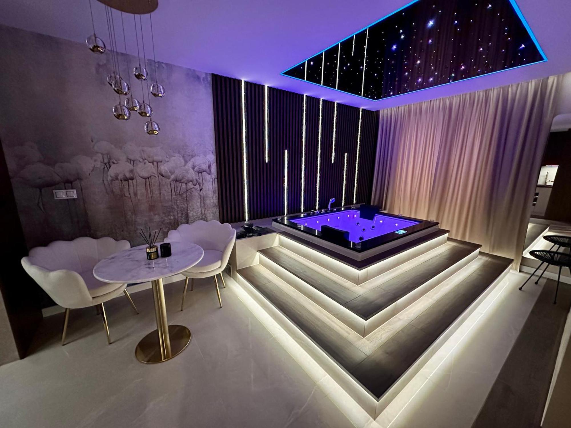 Masarska 8 Vip Apartamenty Jacuzzi Krakow Luaran gambar