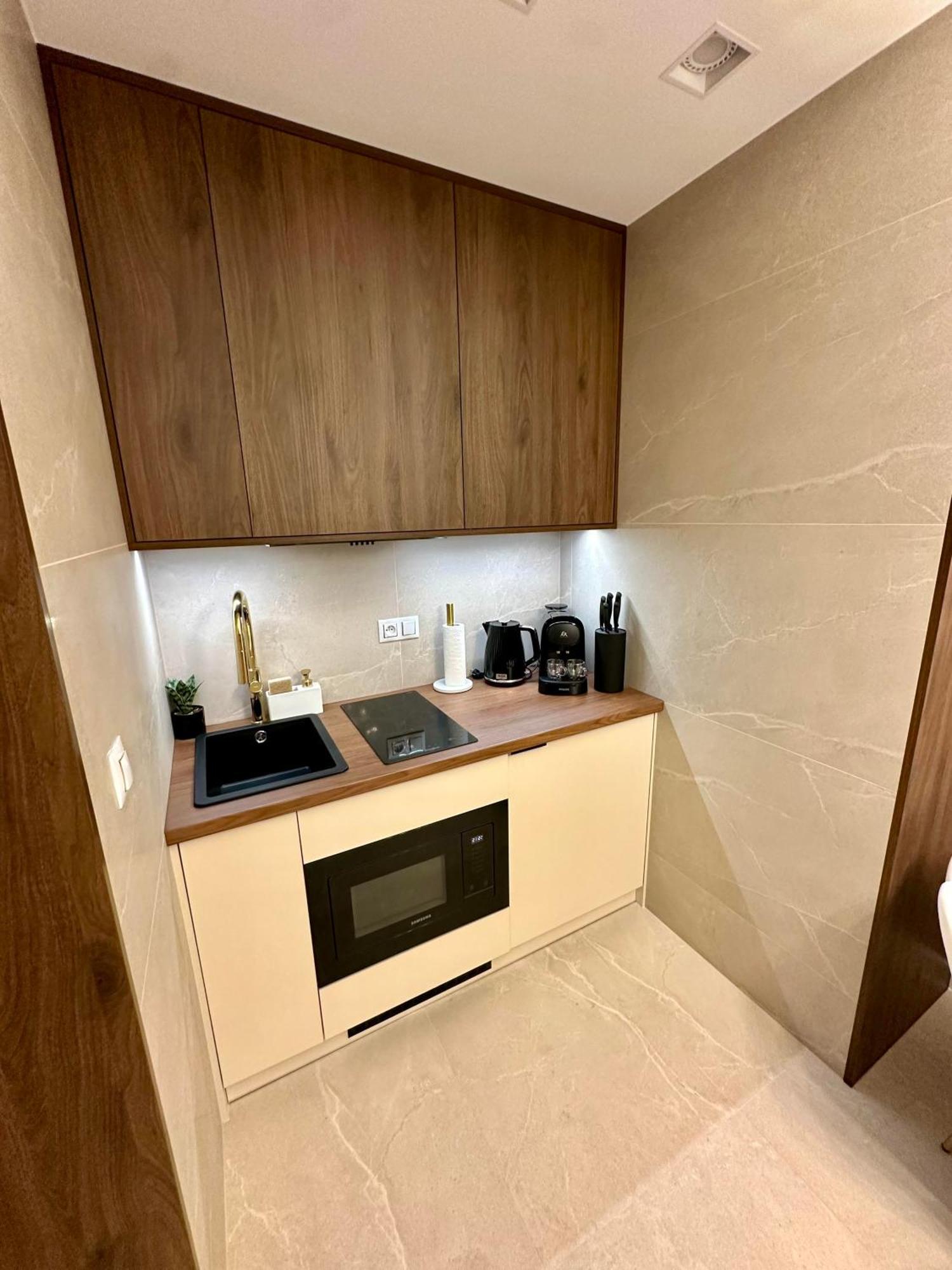 Masarska 8 Vip Apartamenty Jacuzzi Krakow Luaran gambar